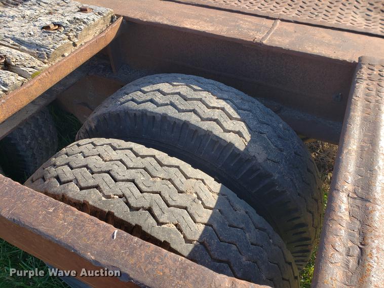 image for item EF9981 1954 equipment trailer