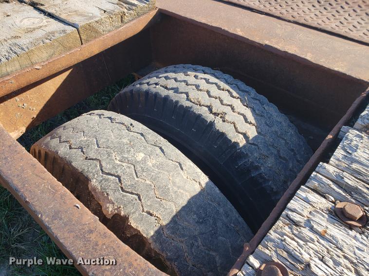 image for item EF9981 1954 equipment trailer