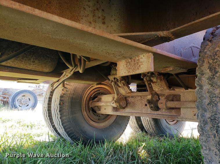 image for item EF9981 1954 equipment trailer