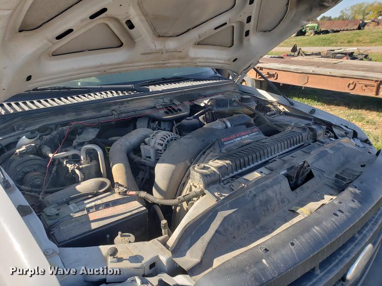 image for item EF9982 2006 Ford F450 Super Duty truck cab and chassis