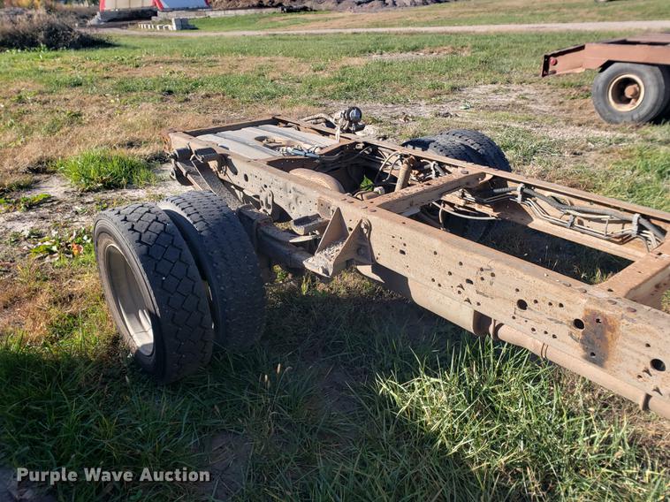 image for item EF9982 2006 Ford F450 Super Duty truck cab and chassis