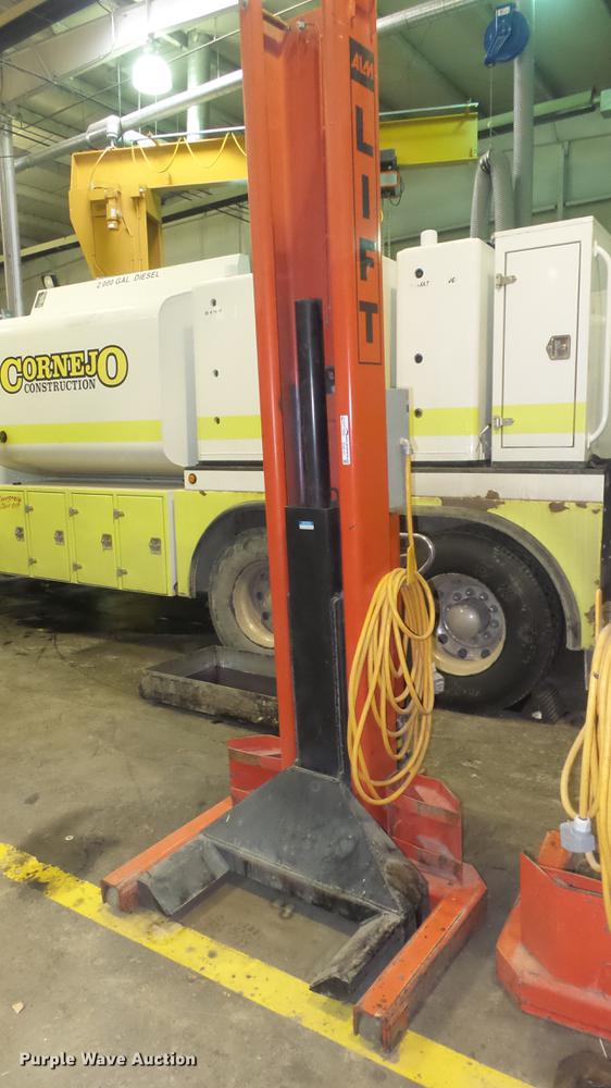 image for item EH9121 ALM WE-18 automotive lift system