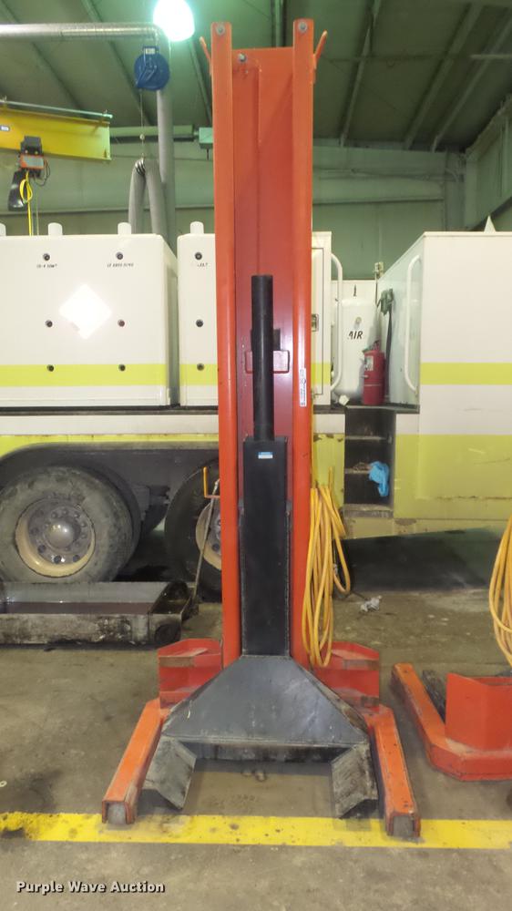 image for item EH9121 ALM WE-18 automotive lift system