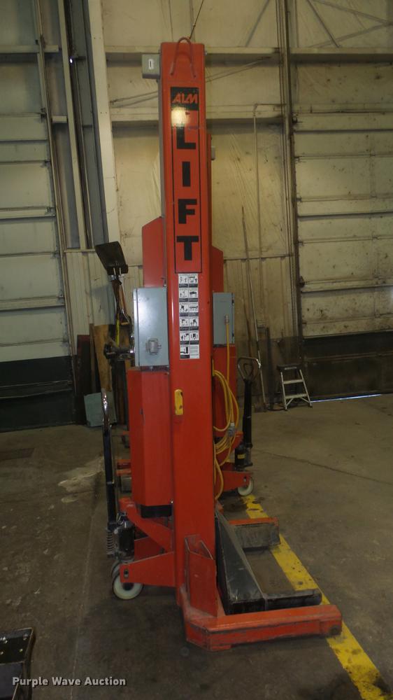 image for item EH9121 ALM WE-18 automotive lift system