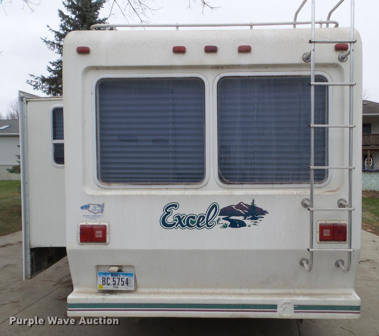 image for item EM9005 1999 Ex-Cel E33TR0 camper
