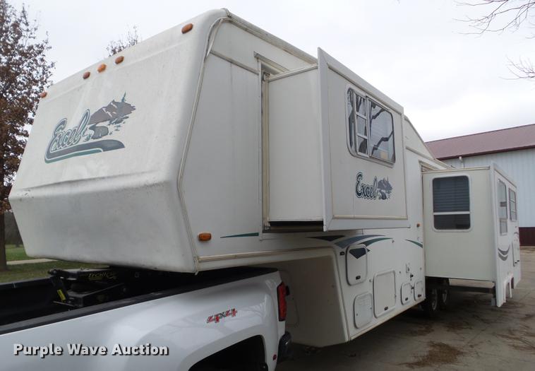 image for item EM9005 1999 Ex-Cel E33TR0 camper
