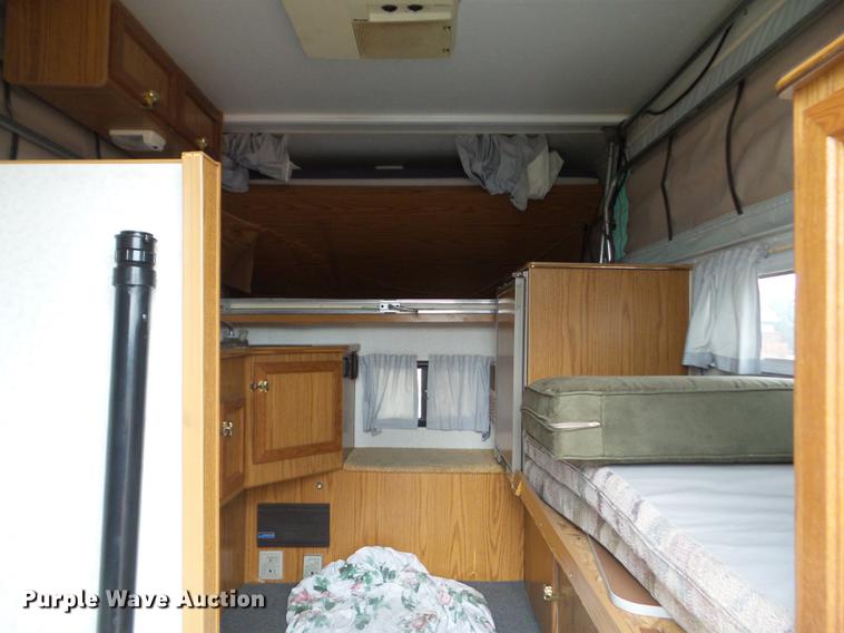 image for item EM9006 Starcraft Starmate camper