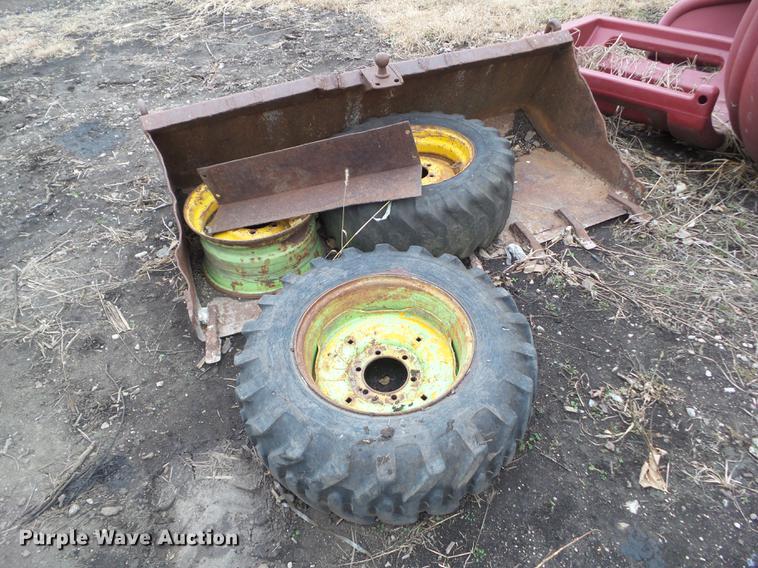 image for item EM9007 Mustang 1700 skid steer