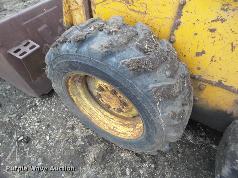 image for item EM9007 Mustang 1700 skid steer