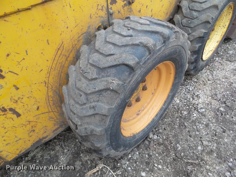 image for item EM9007 Mustang 1700 skid steer