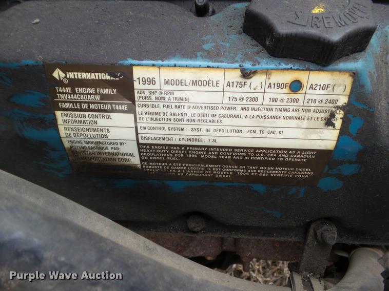 image for item EM9008 1996 International 4700 truck cab and chassis