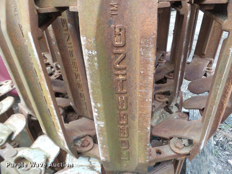 image for item EM9012 Loegering steel skid steer tracks