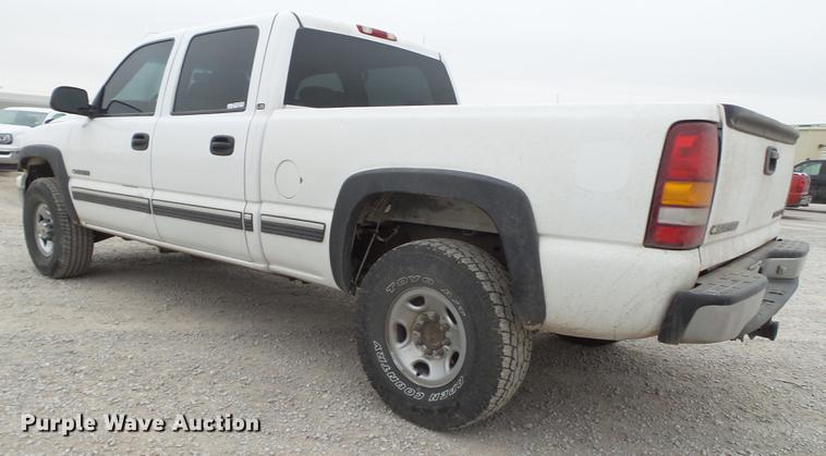 image for item EN9683 2001 Chevrolet Silverado 1500 Crew Cab pickup truck