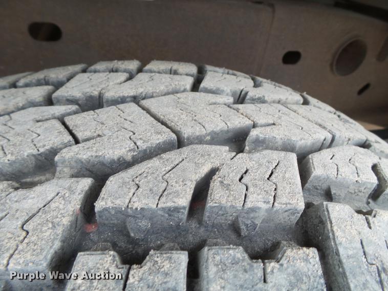 image for item EN9683 2001 Chevrolet Silverado 1500 Crew Cab pickup truck