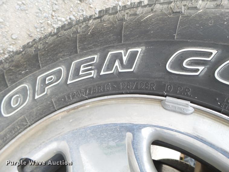 image for item EN9683 2001 Chevrolet Silverado 1500 Crew Cab pickup truck