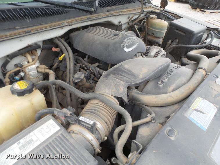 image for item EN9683 2001 Chevrolet Silverado 1500 Crew Cab pickup truck