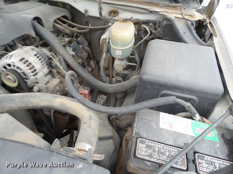 image for item EN9683 2001 Chevrolet Silverado 1500 Crew Cab pickup truck