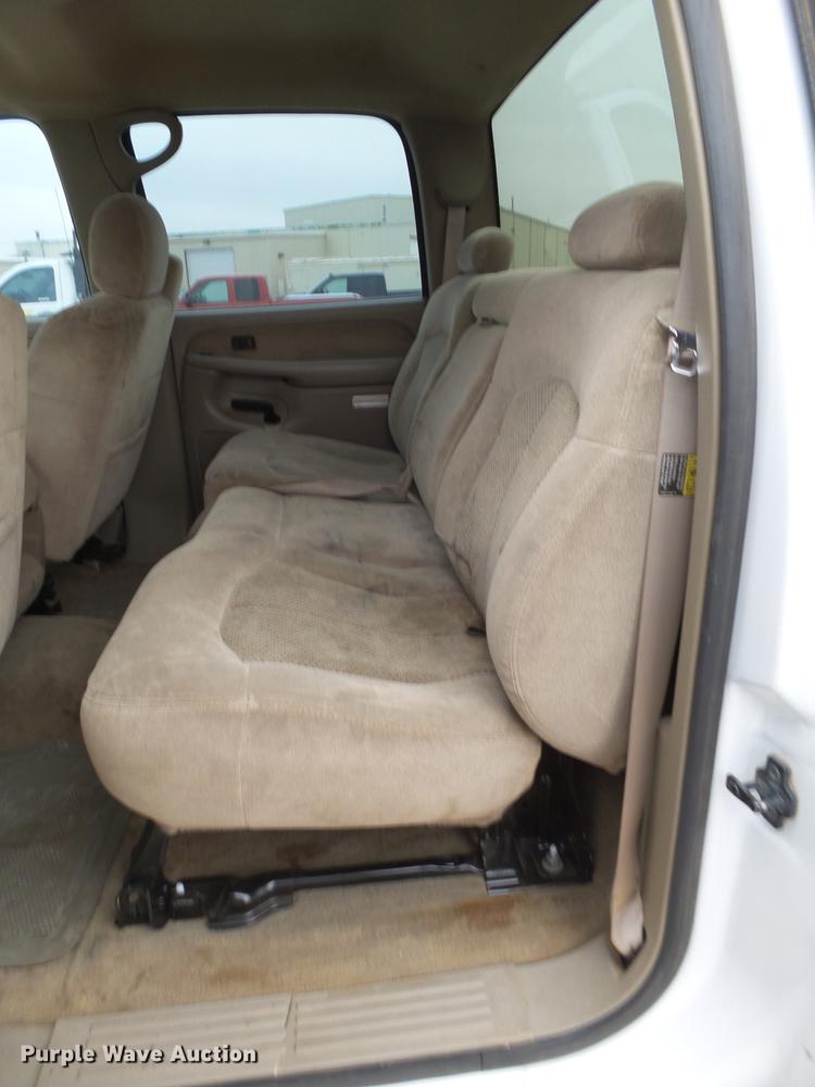 image for item EN9683 2001 Chevrolet Silverado 1500 Crew Cab pickup truck