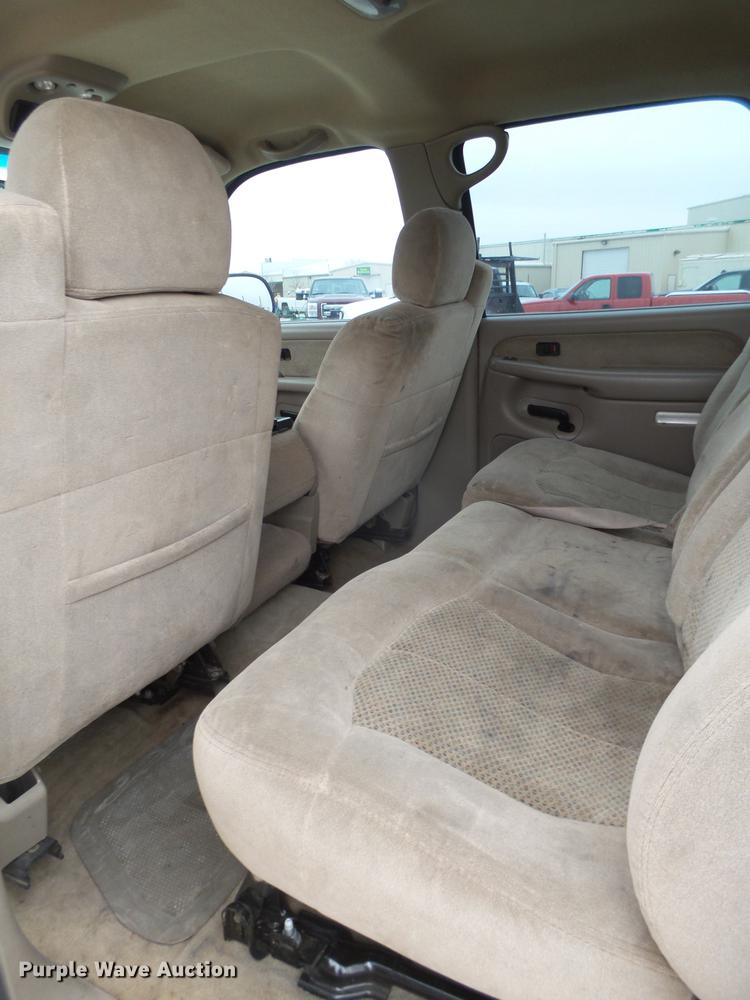 image for item EN9683 2001 Chevrolet Silverado 1500 Crew Cab pickup truck