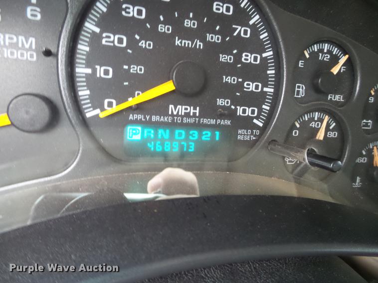 image for item EN9683 2001 Chevrolet Silverado 1500 Crew Cab pickup truck