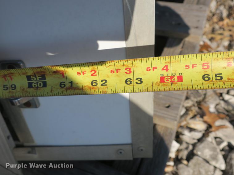 image for item EO9429 Topper