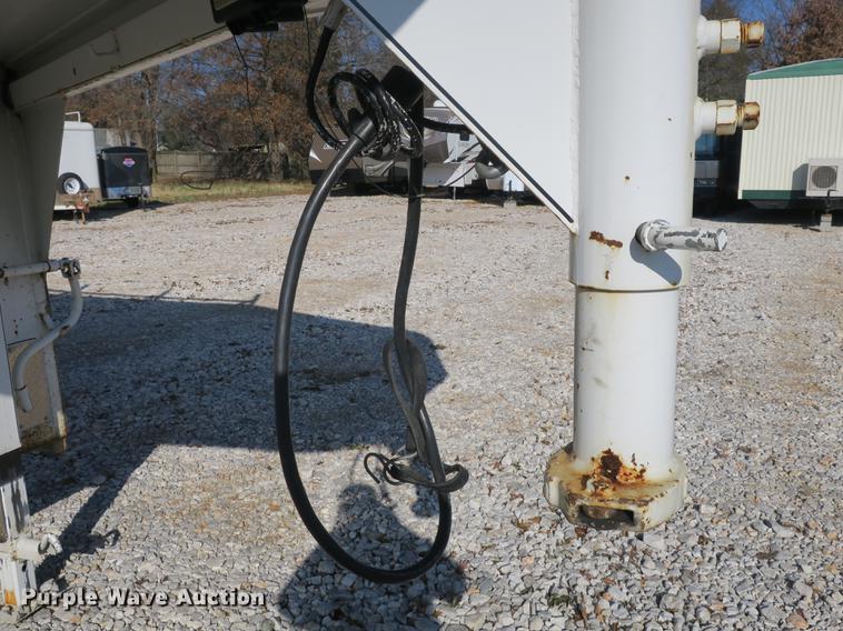 image for item EO9431 2014 Calico enclosed cargo trailer