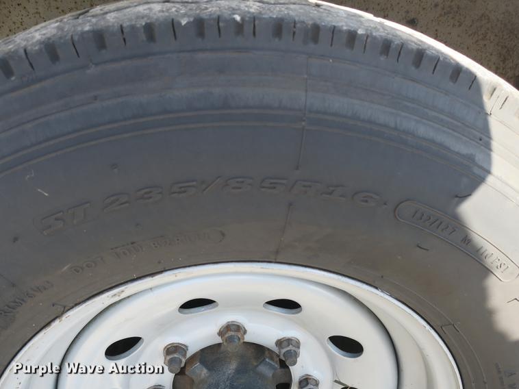 image for item EO9431 2014 Calico enclosed cargo trailer