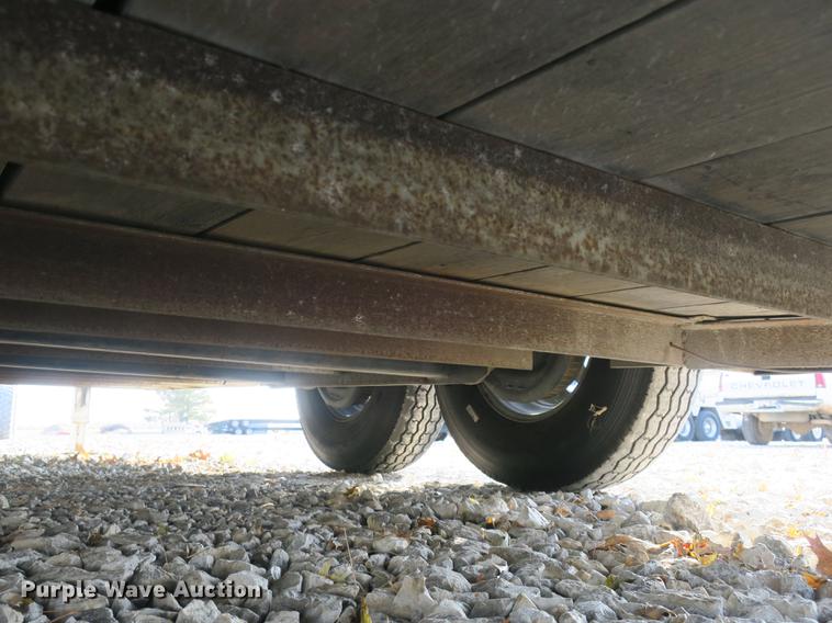 image for item EO9431 2014 Calico enclosed cargo trailer