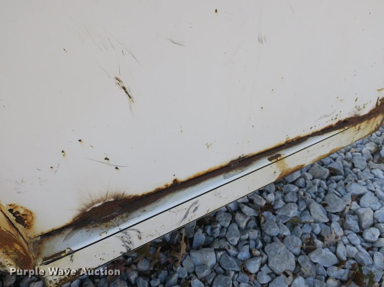 image for item EO9431 2014 Calico enclosed cargo trailer