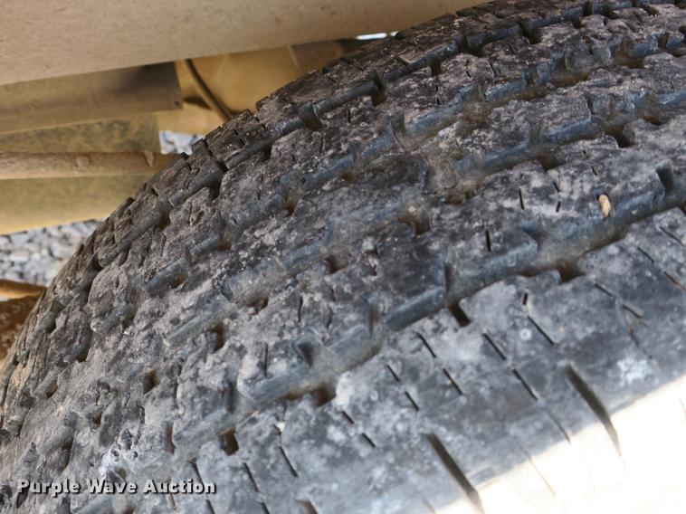 image for item EO9433 2000 Chevrolet 2500 pickup truck