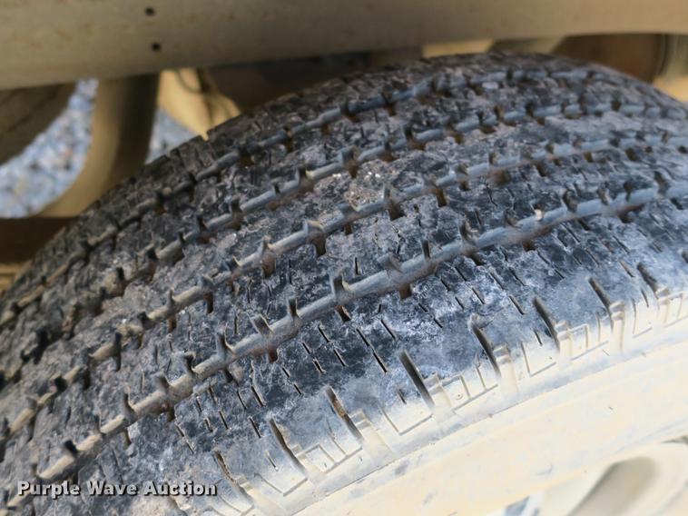 image for item EO9433 2000 Chevrolet 2500 pickup truck