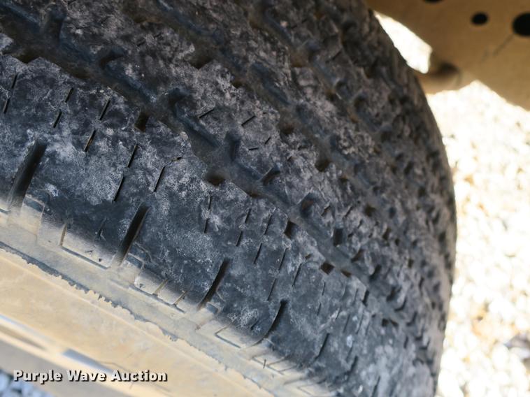 image for item EO9433 2000 Chevrolet 2500 pickup truck