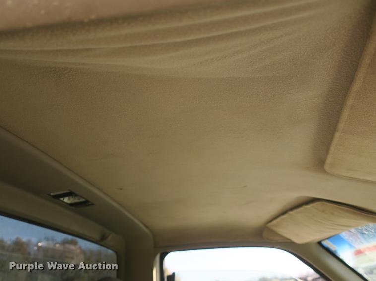 image for item EO9433 2000 Chevrolet 2500 pickup truck