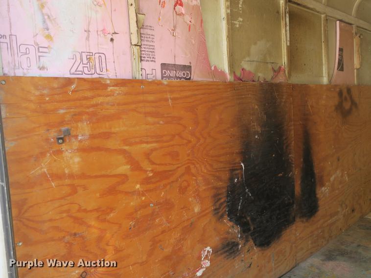 image for item EO9434 2005 Contract Mfg enclosed cargo trailer