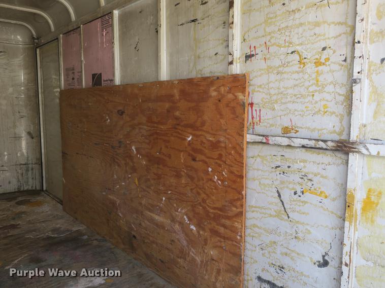 image for item EO9434 2005 Contract Mfg enclosed cargo trailer
