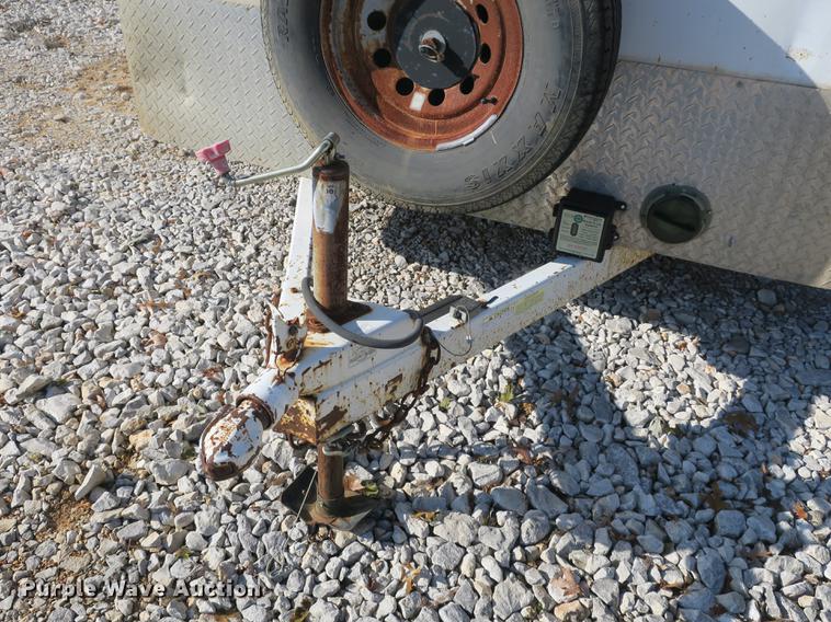 image for item EO9434 2005 Contract Mfg enclosed cargo trailer