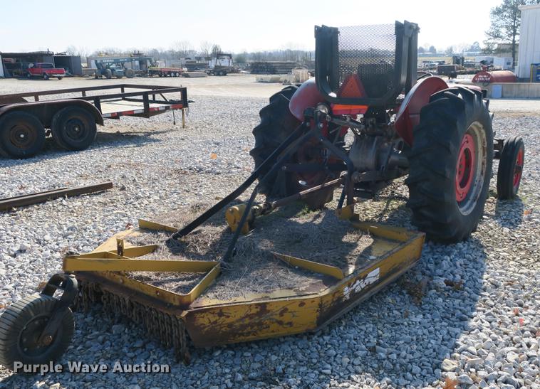image for item EO9435 Massey-Ferguson 135 tractor