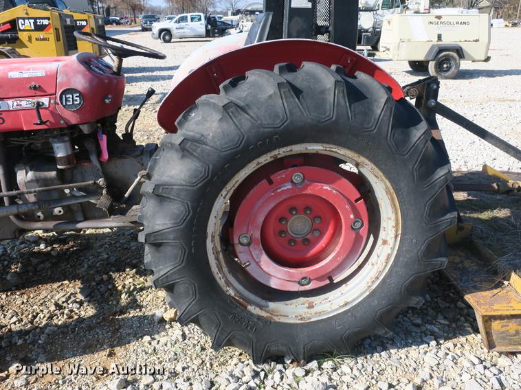 image for item EO9435 Massey-Ferguson 135 tractor