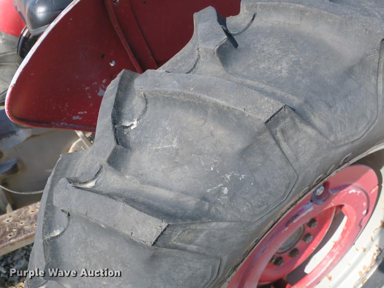 image for item EO9435 Massey-Ferguson 135 tractor