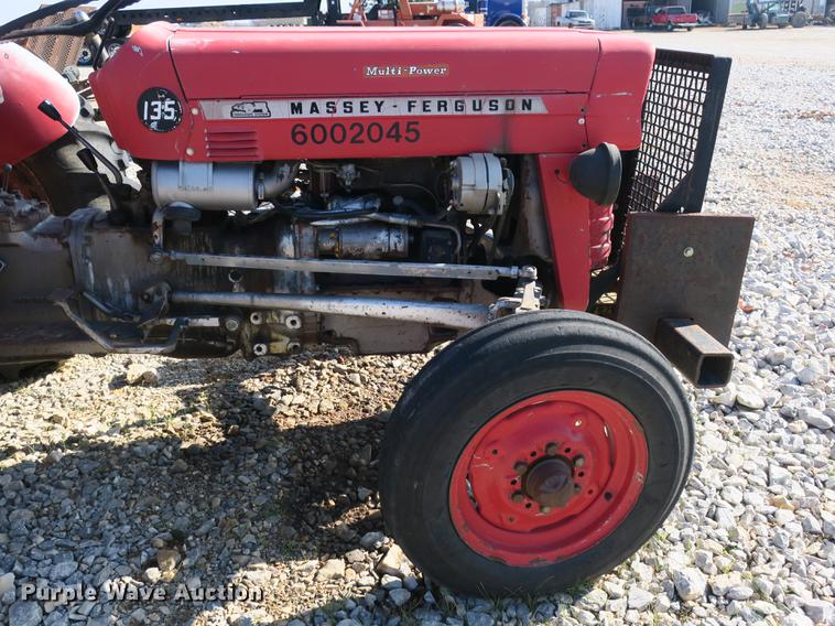 image for item EO9435 Massey-Ferguson 135 tractor