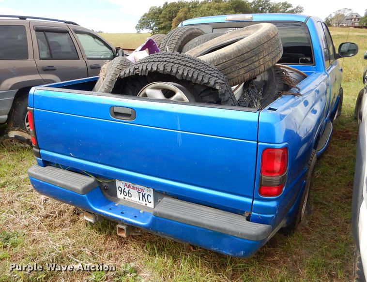 image for item EO9720 2001 Dodge Ram 1500 Quad Cab pickup truck