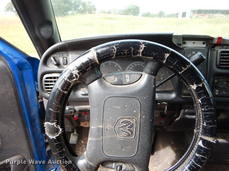 image for item EO9720 2001 Dodge Ram 1500 Quad Cab pickup truck