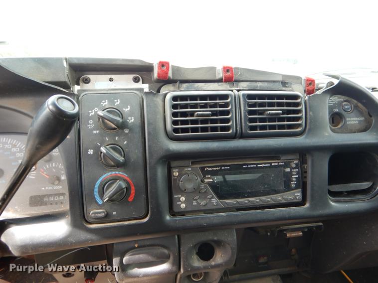 image for item EO9720 2001 Dodge Ram 1500 Quad Cab pickup truck