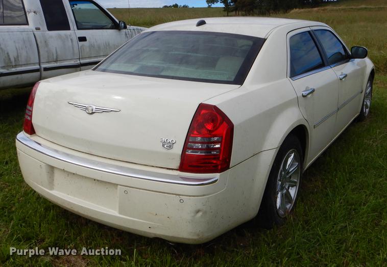 image for item EO9724 2005 Chrysler 300C