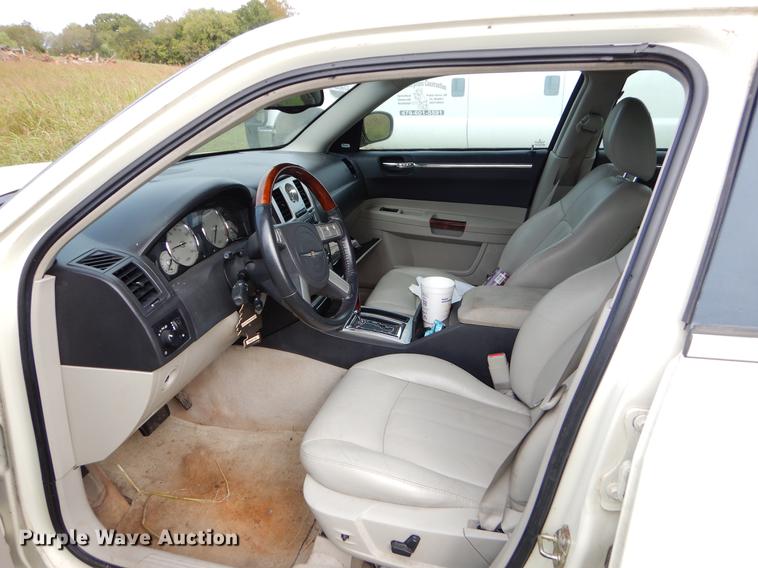 image for item EO9724 2005 Chrysler 300C