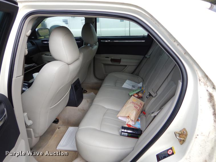 image for item EO9724 2005 Chrysler 300C