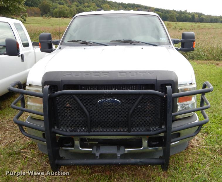 image for item EO9725 2008 Ford F250 Super Duty XL Crew Cab pickup truck