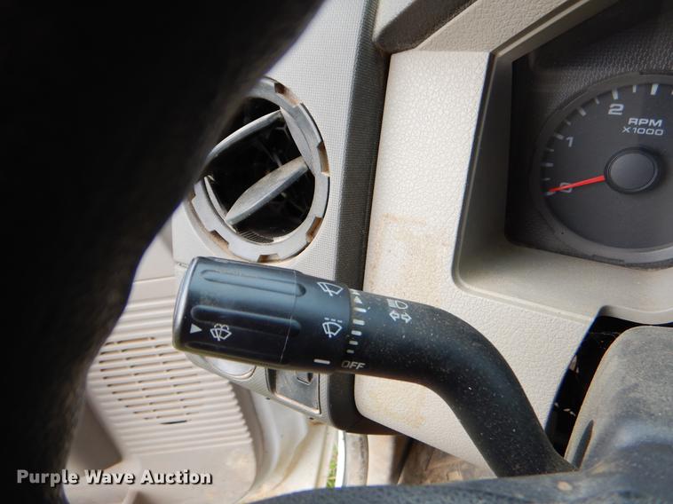 image for item EO9725 2008 Ford F250 Super Duty XL Crew Cab pickup truck