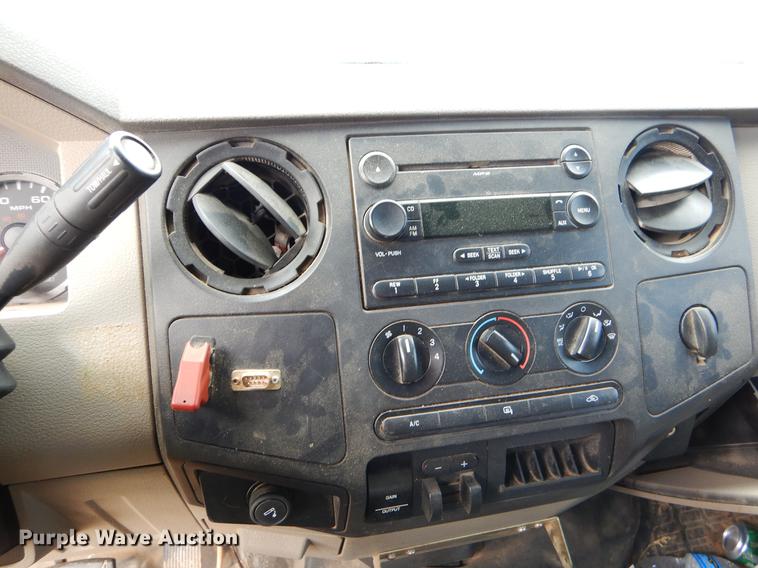 image for item EO9725 2008 Ford F250 Super Duty XL Crew Cab pickup truck