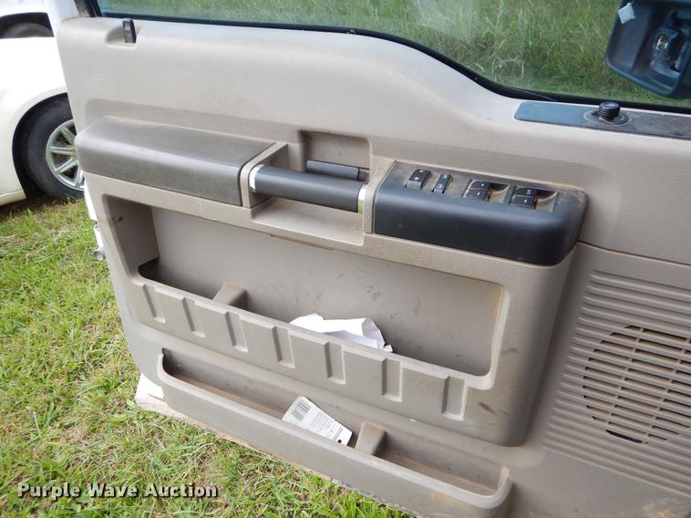 image for item EO9725 2008 Ford F250 Super Duty XL Crew Cab pickup truck